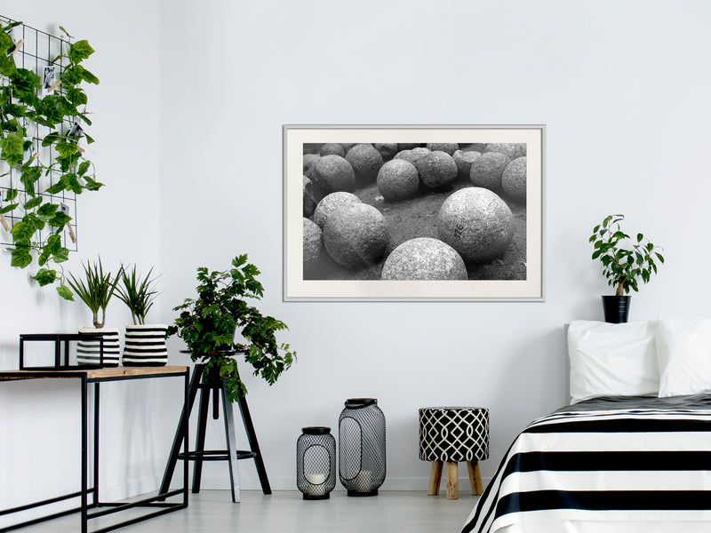 Poster - Stone Spheres  - wit passepartout
