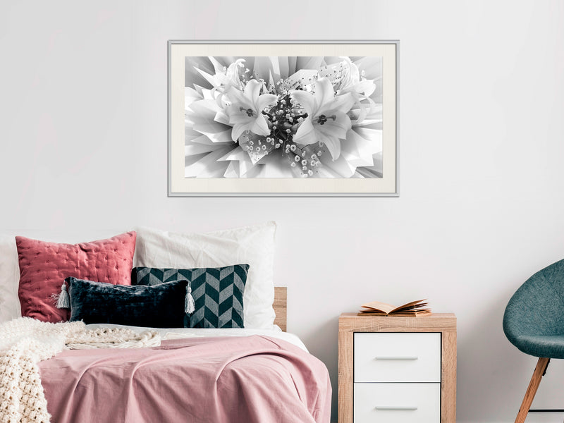 Poster - Crystal Lillies  - wit passepartout