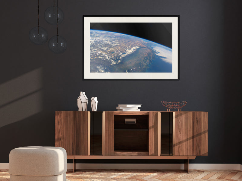 Poster - Curve of the Earth  - zwart passepartout
