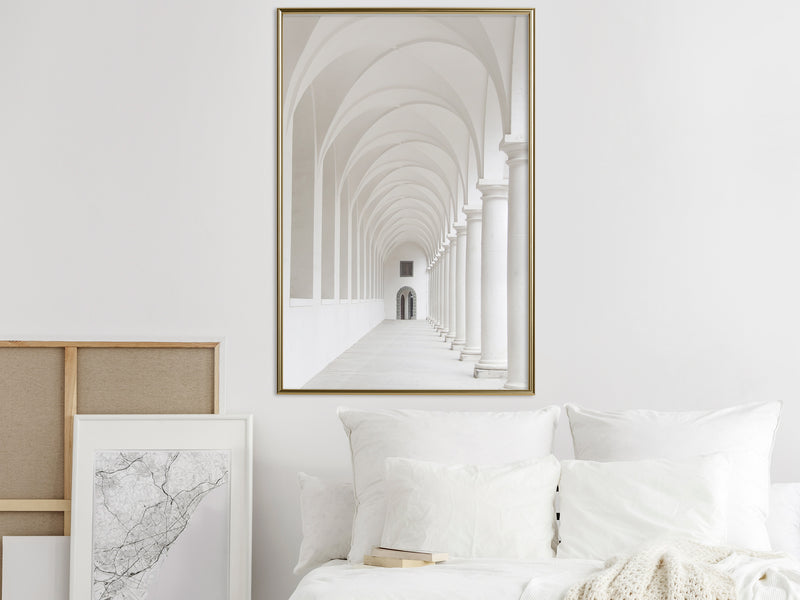 Poster - White Colonnade   - goud