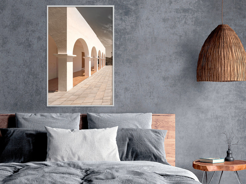 Poster - Sunny Colonnade  - wit