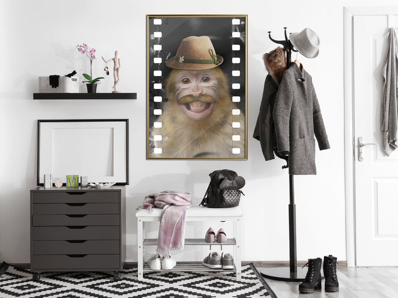 Poster - Dressed Up Monkey  - goud