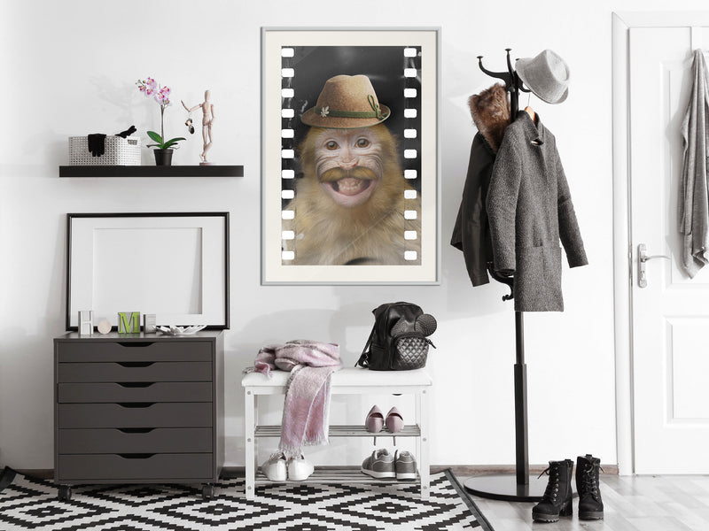 Poster - Dressed Up Monkey  - wit passepartout