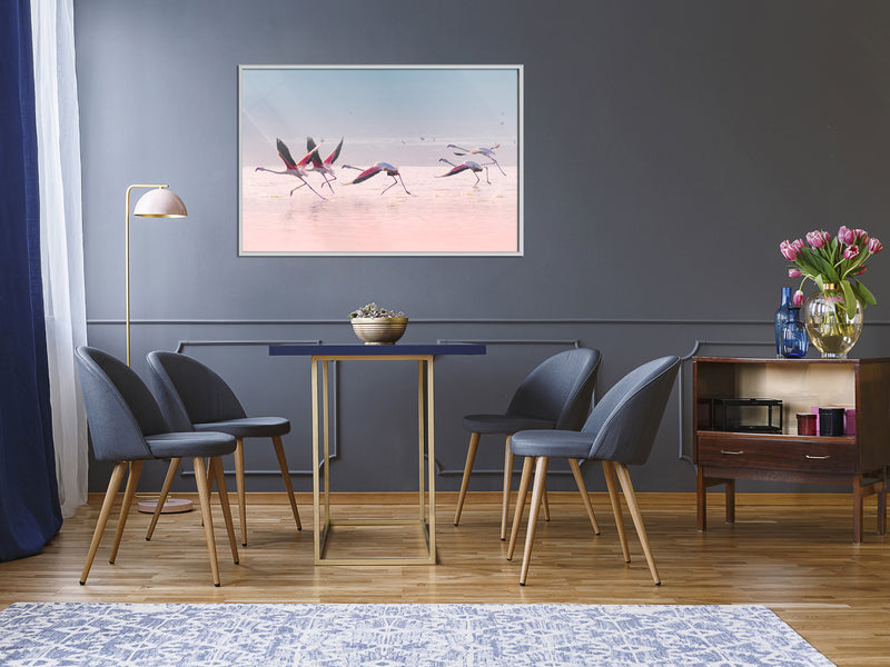 Poster - Flamingos Breaking into a Flight  - wit