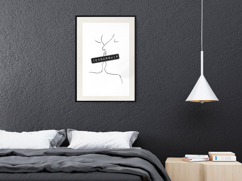 Poster - Forbidden Kiss  - zwart passepartout