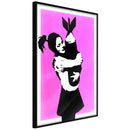 Poster - Banksy: Bomb Hugger  - zwart