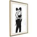 Poster - Banksy: Kissing Coppers I  - goud passepartout