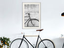 Poster - Bicycle Leaning Against the Wall  - wit passepartout