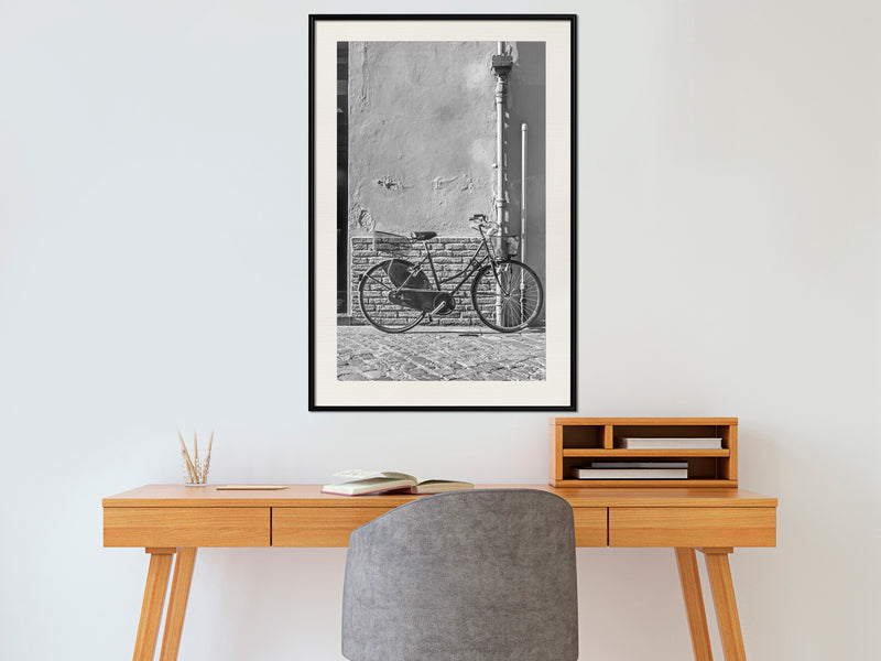 Poster - Bicycle with Black Tires  - zwart passepartout