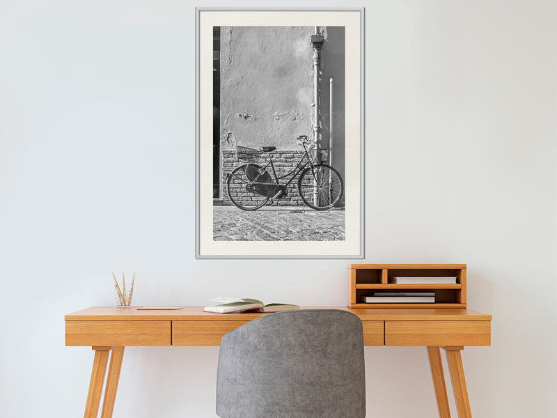 Poster - Bicycle with Black Tires  - wit passepartout
