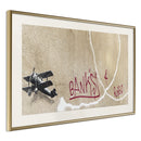 Poster - Banksy: Love Plane  - goud passepartout