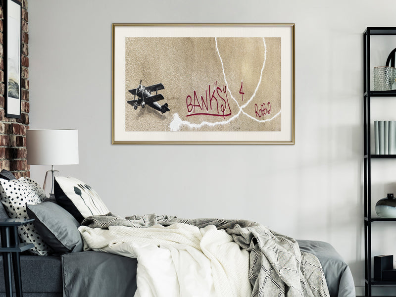 Poster - Banksy: Love Plane  - goud passepartout