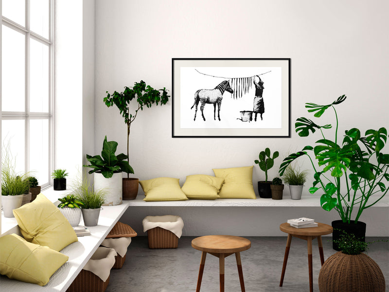 Poster - Banksy: Washing Zebra Stripes  - zwart passepartout