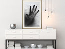 Poster - Electrifying Touch  - goud passepartout